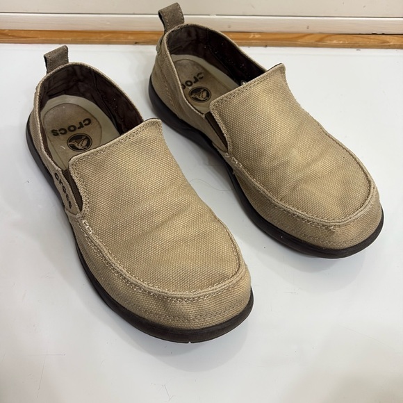 Crocs Walu Slip On Loafer Casual Men Walking Shoes Size 8 - Picture 1 of 9